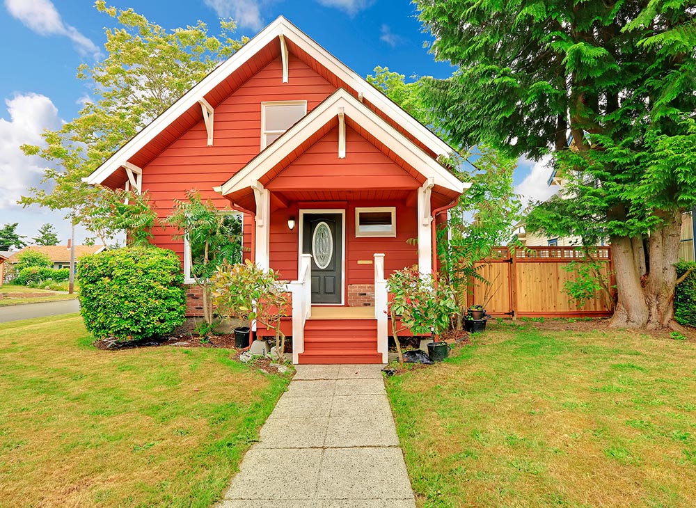 Small-Coutnryside-House-Exterior